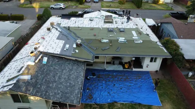 How Portland Rain and Wind Damage Asphalt Shingles and How to Fix It